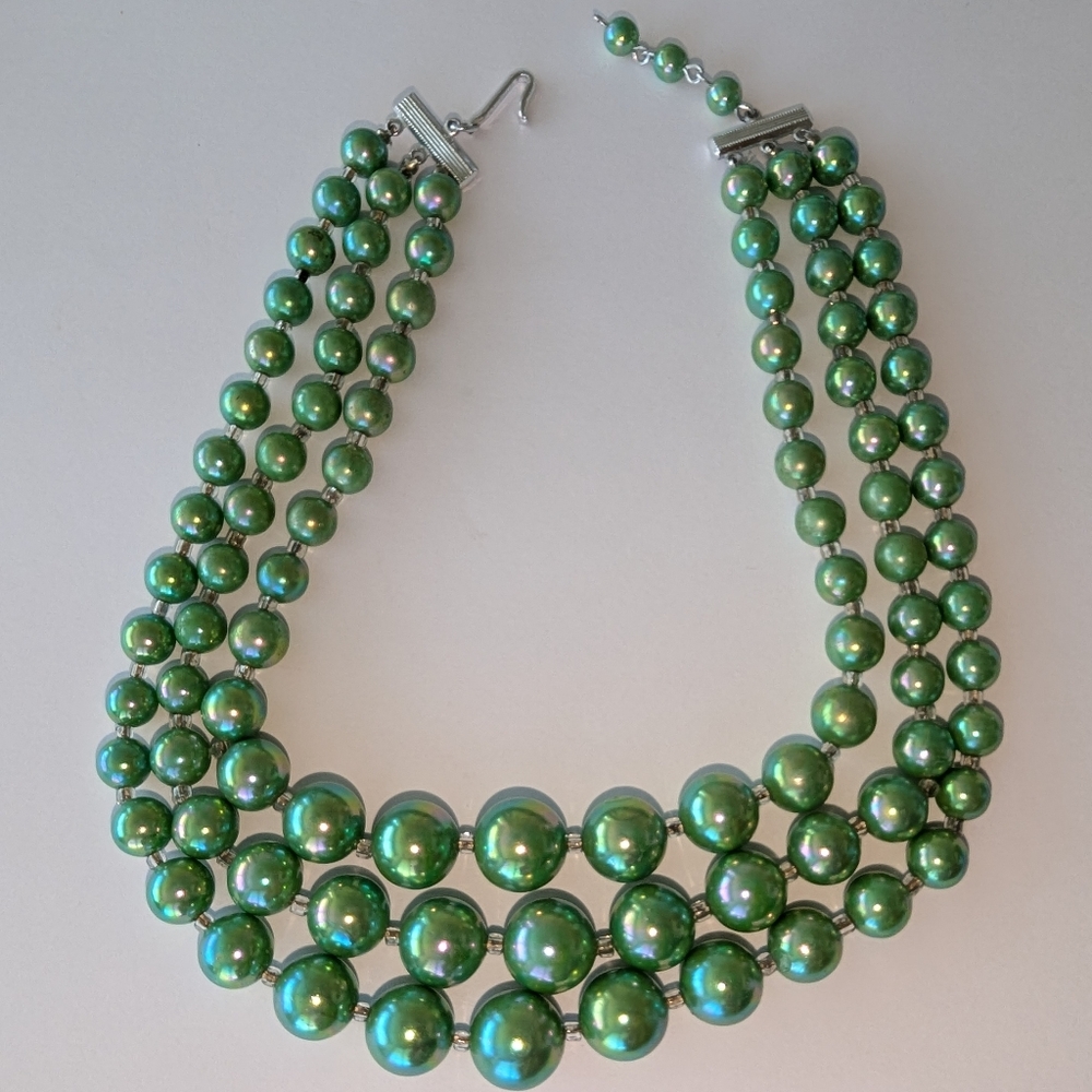 EVC SIGNED JAPAN IRIDESCENT GREEN FAUX PEARLS 3 STRAND NECKLACE